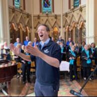 Matt Finch conducting
