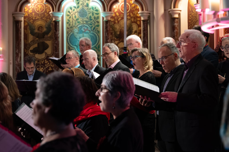 Sopranos and altos singing
